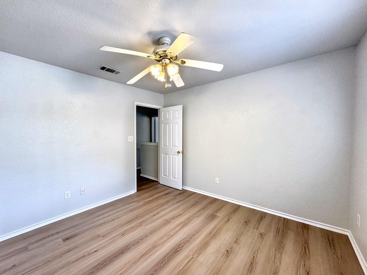 867 Sagewood Trl, San Marcos, TX 78666