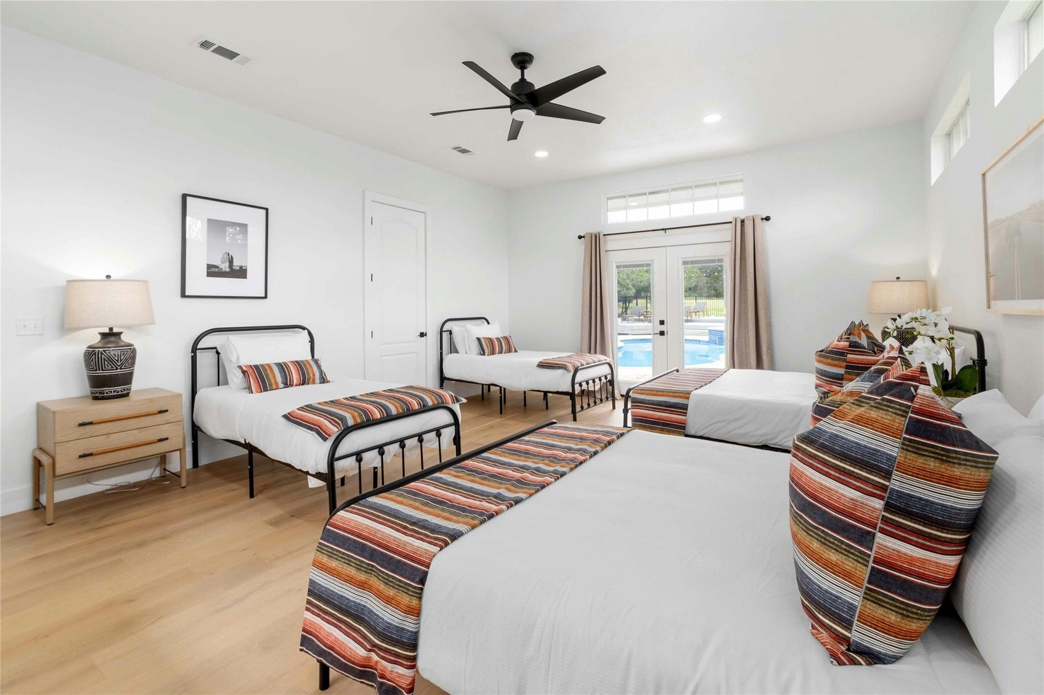 499 Hannah Dr, Dripping Springs, TX 78620