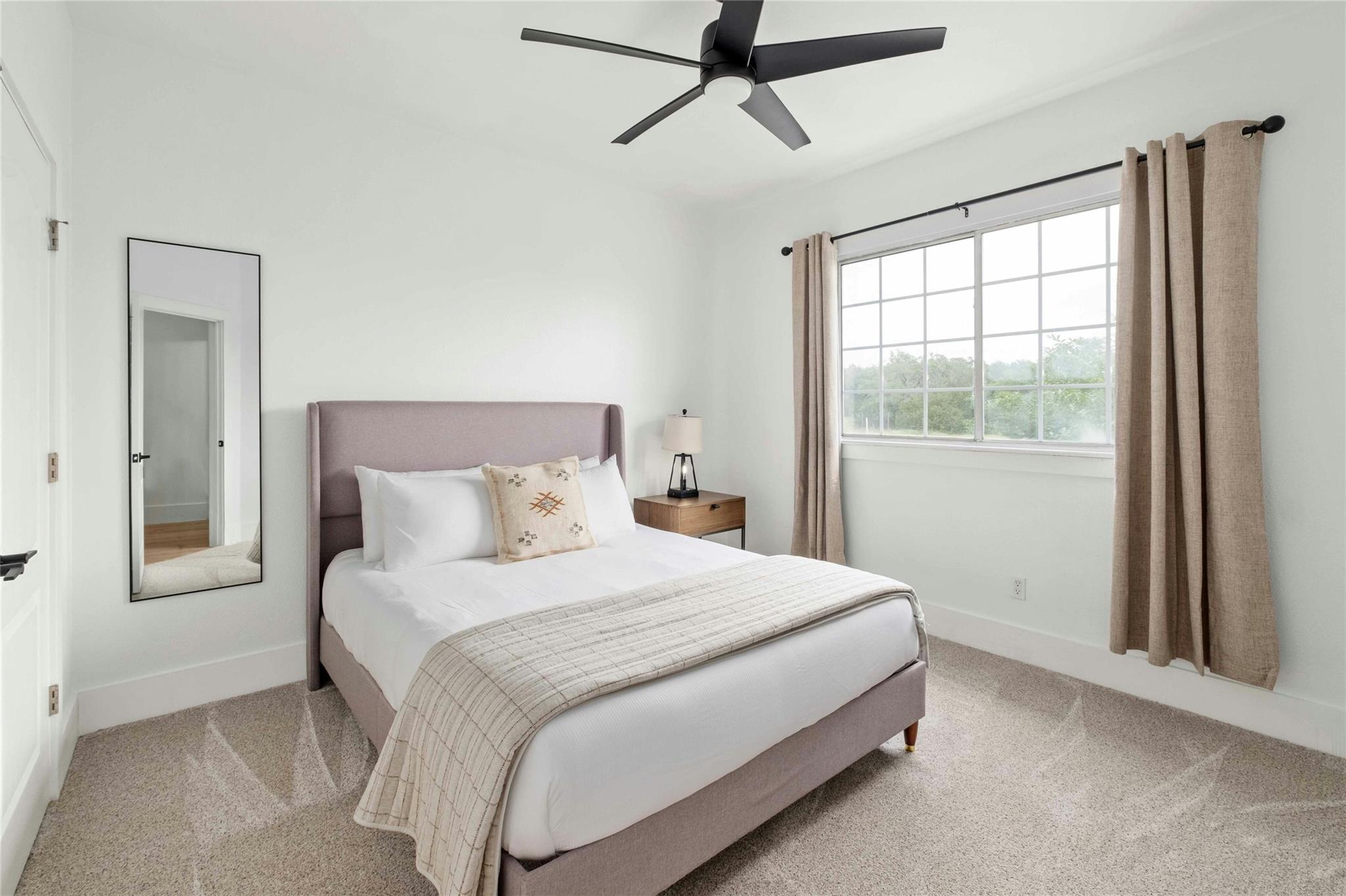 499 Hannah Dr, Dripping Springs, TX 78620