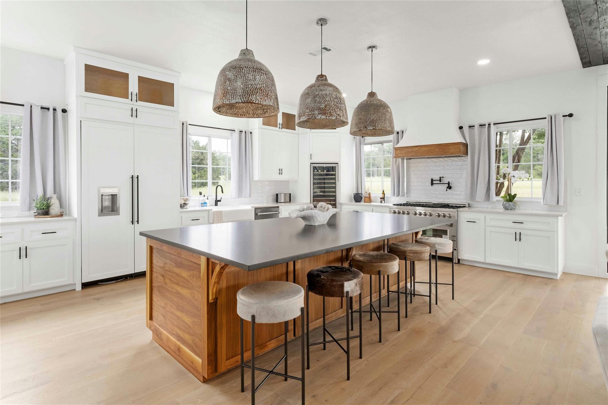 499 Hannah Dr, Dripping Springs, TX 78620