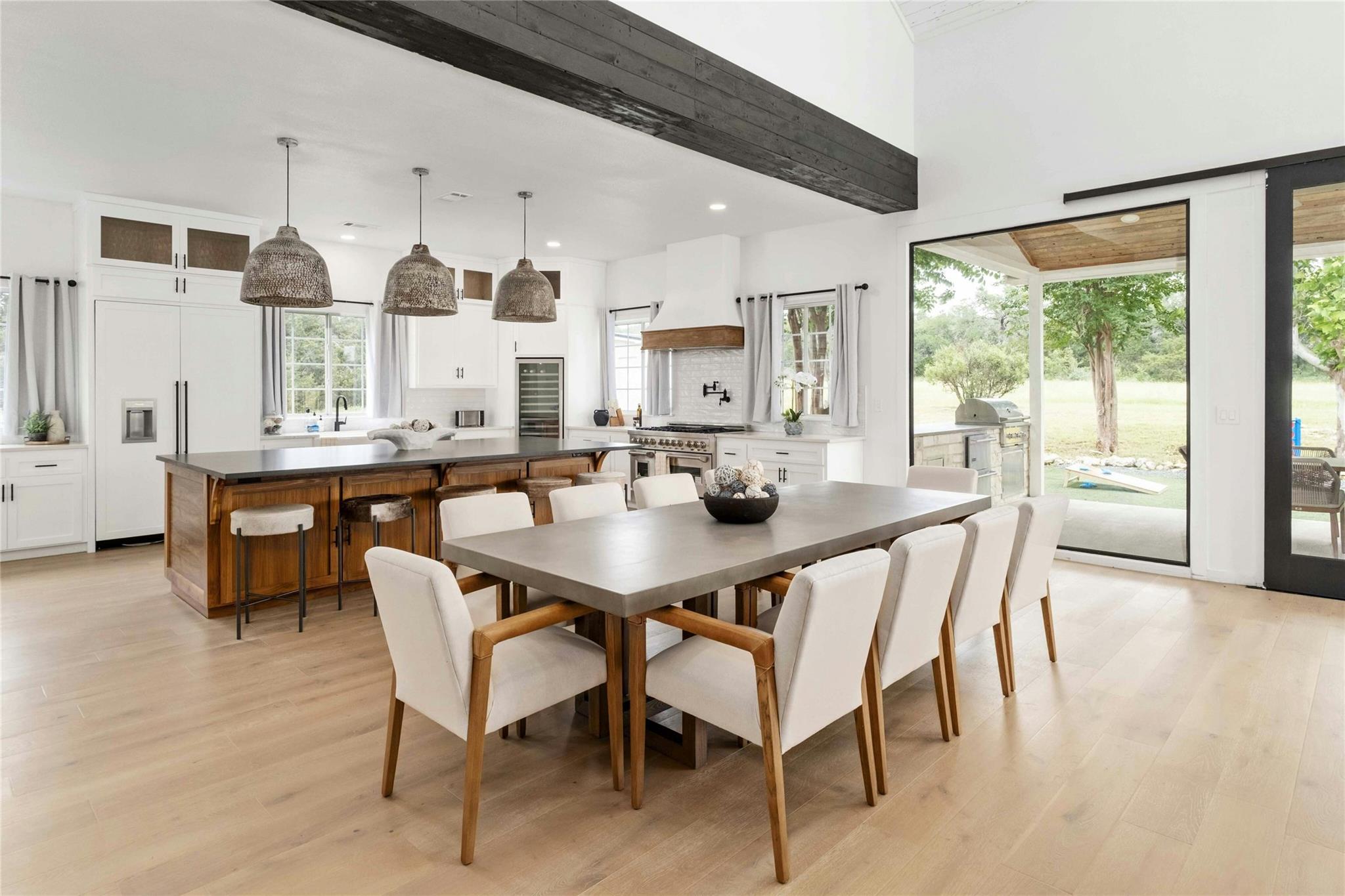 499 Hannah Dr, Dripping Springs, TX 78620