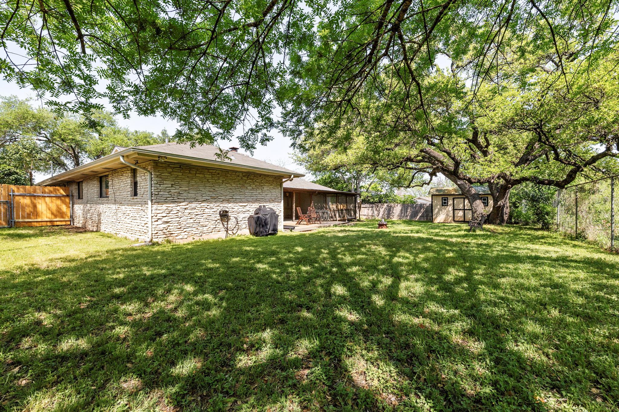 402 San Gabriel Blvd, Georgetown, TX 78628