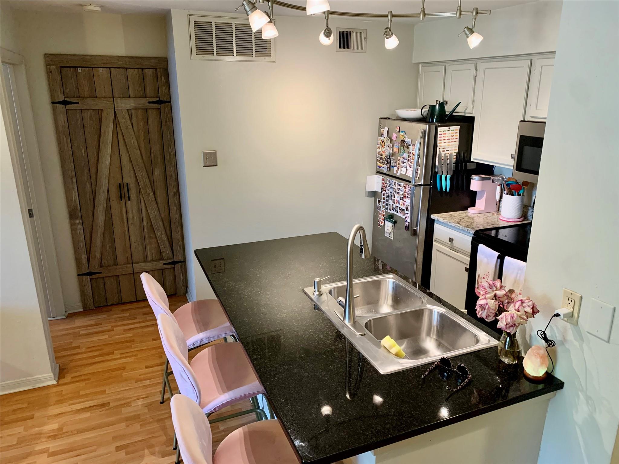 8888 Tallwood Dr # 1207, Austin, TX 78759