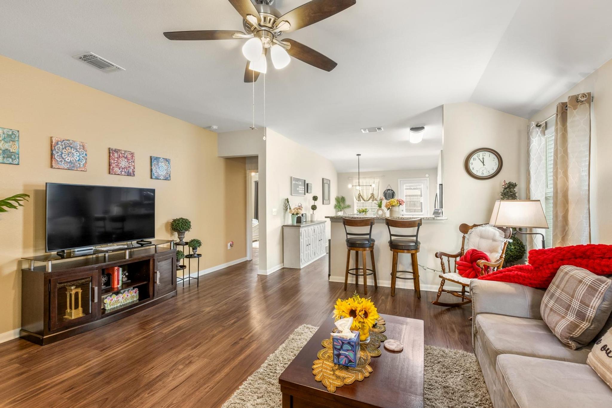 172 Alpha St, Kyle, TX 78640