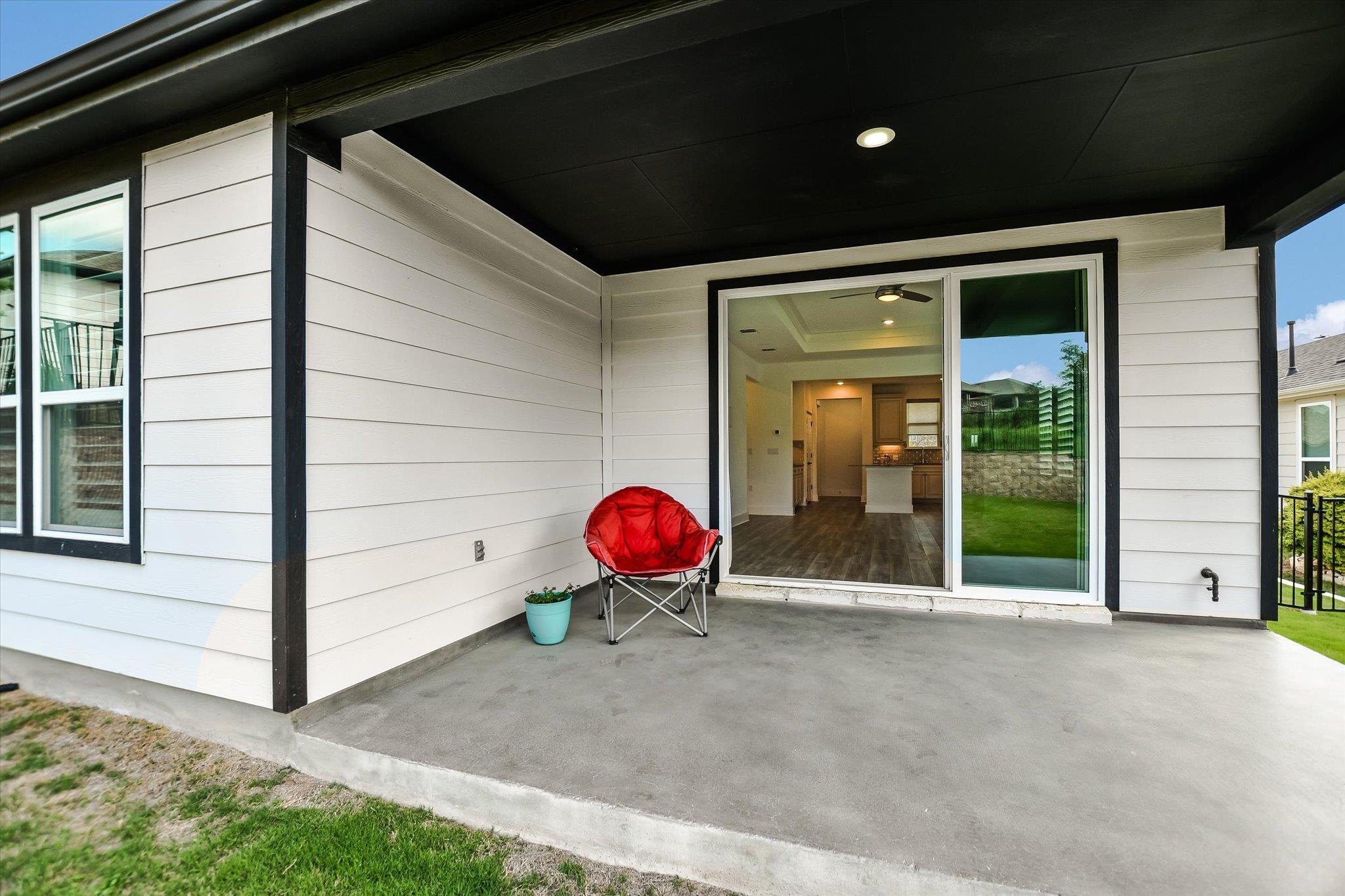 617 Benton Ln, Georgetown, TX 78633