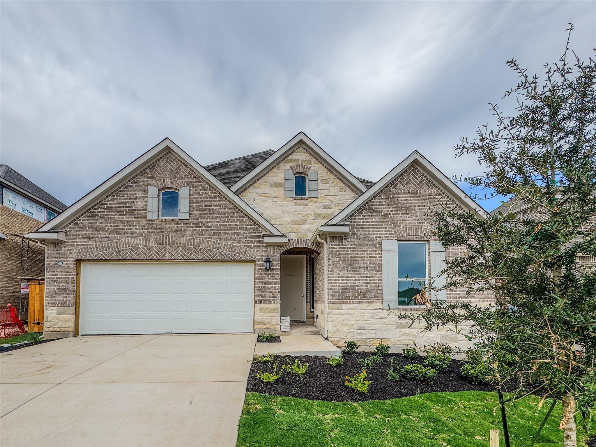 120 Pigeon River Rd, Kyle, TX 78640