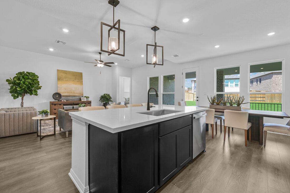 120 Pigeon River Rd, Kyle, TX 78640