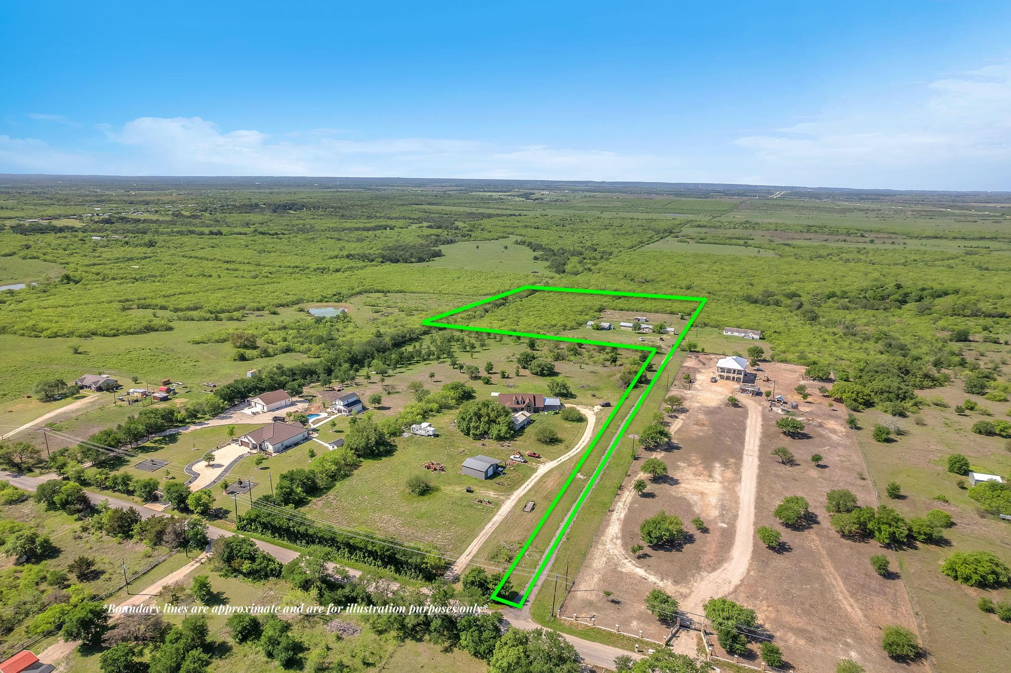 163 Irmas Dr Dr, Lockhart, TX 78644