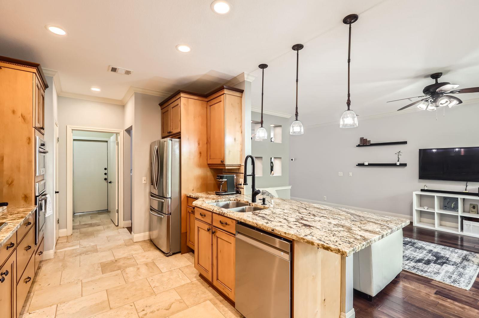 4200 Canyon Glen Cir, Austin, TX 78732