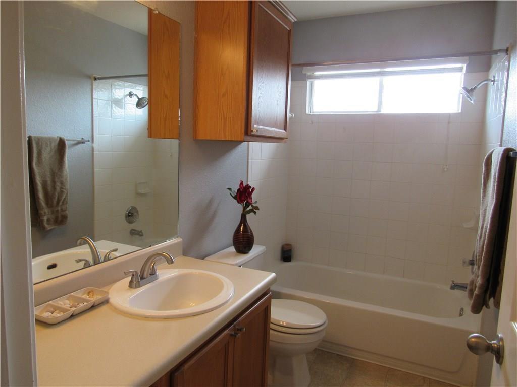 2716 Fairview Dr, Round Rock, TX 78665
