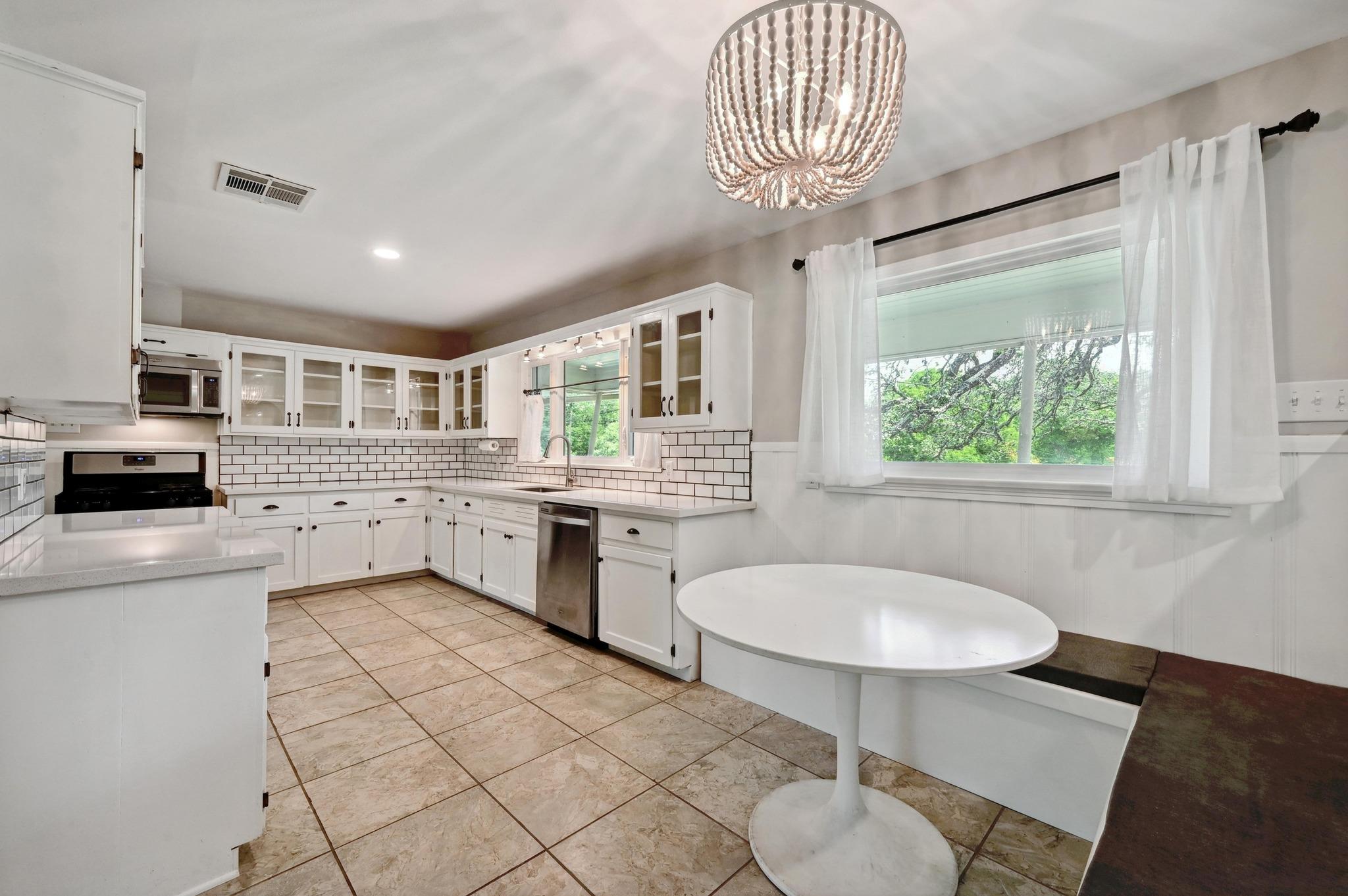 11802 Oakwood Dr, Austin, TX 78753