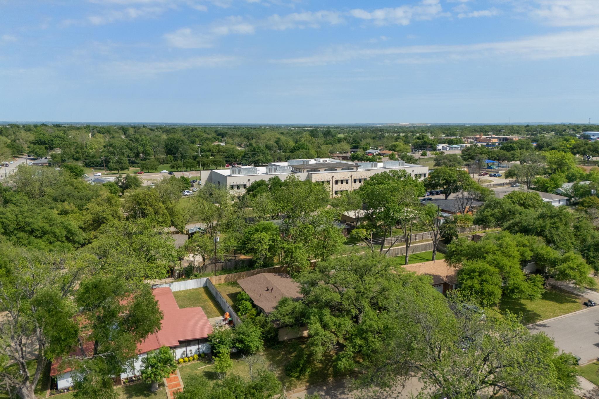 2605 N 13th St, Temple, TX 76501