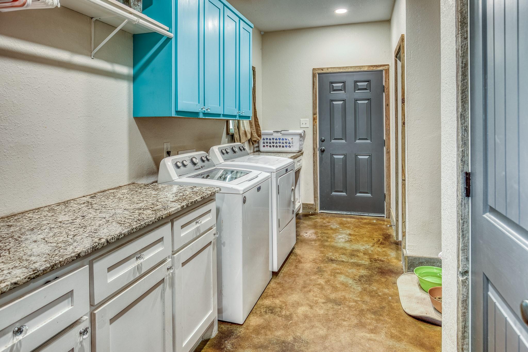 1850 LCR 439, Groesbeck, TX 76667