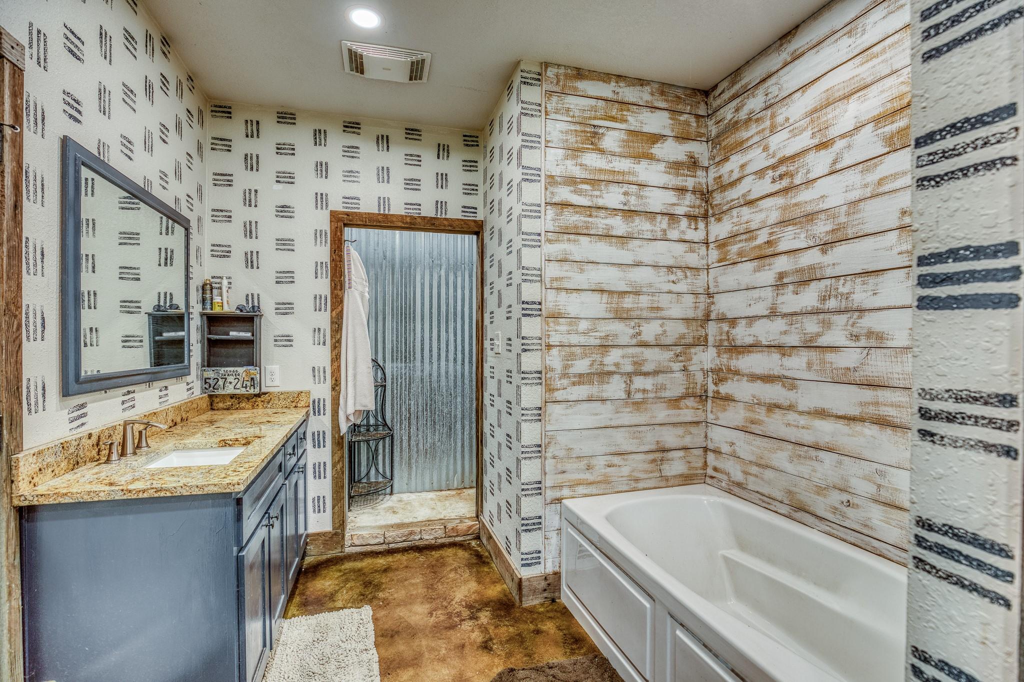 1850 LCR 439, Groesbeck, TX 76667