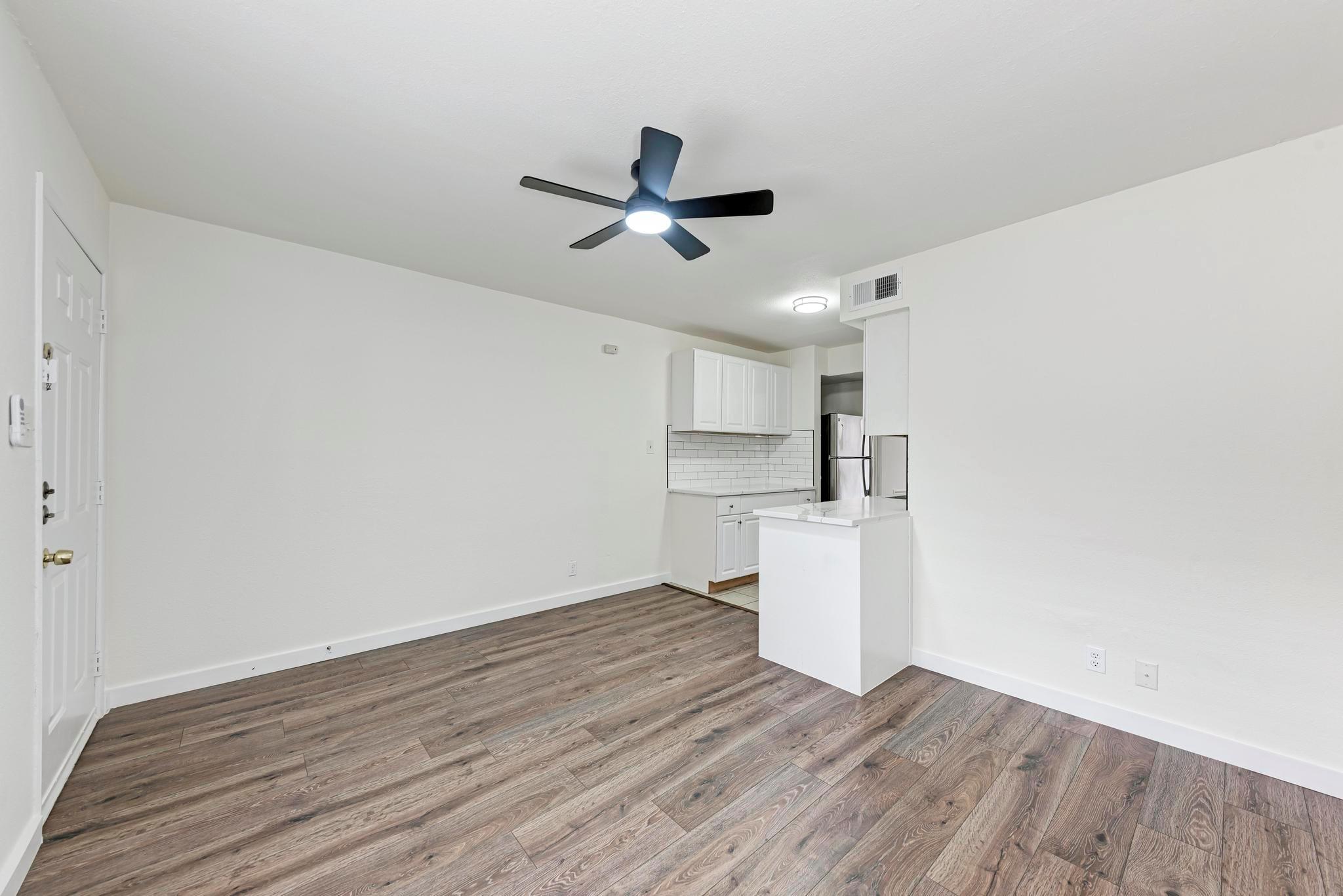 1010 W 23rd St # 6, Austin, TX 78705