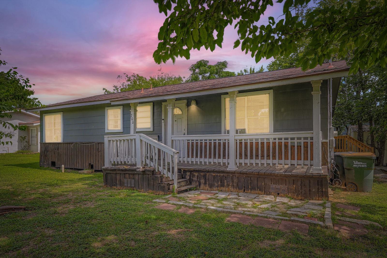 700 W Blanco St, Kyle, TX 78640