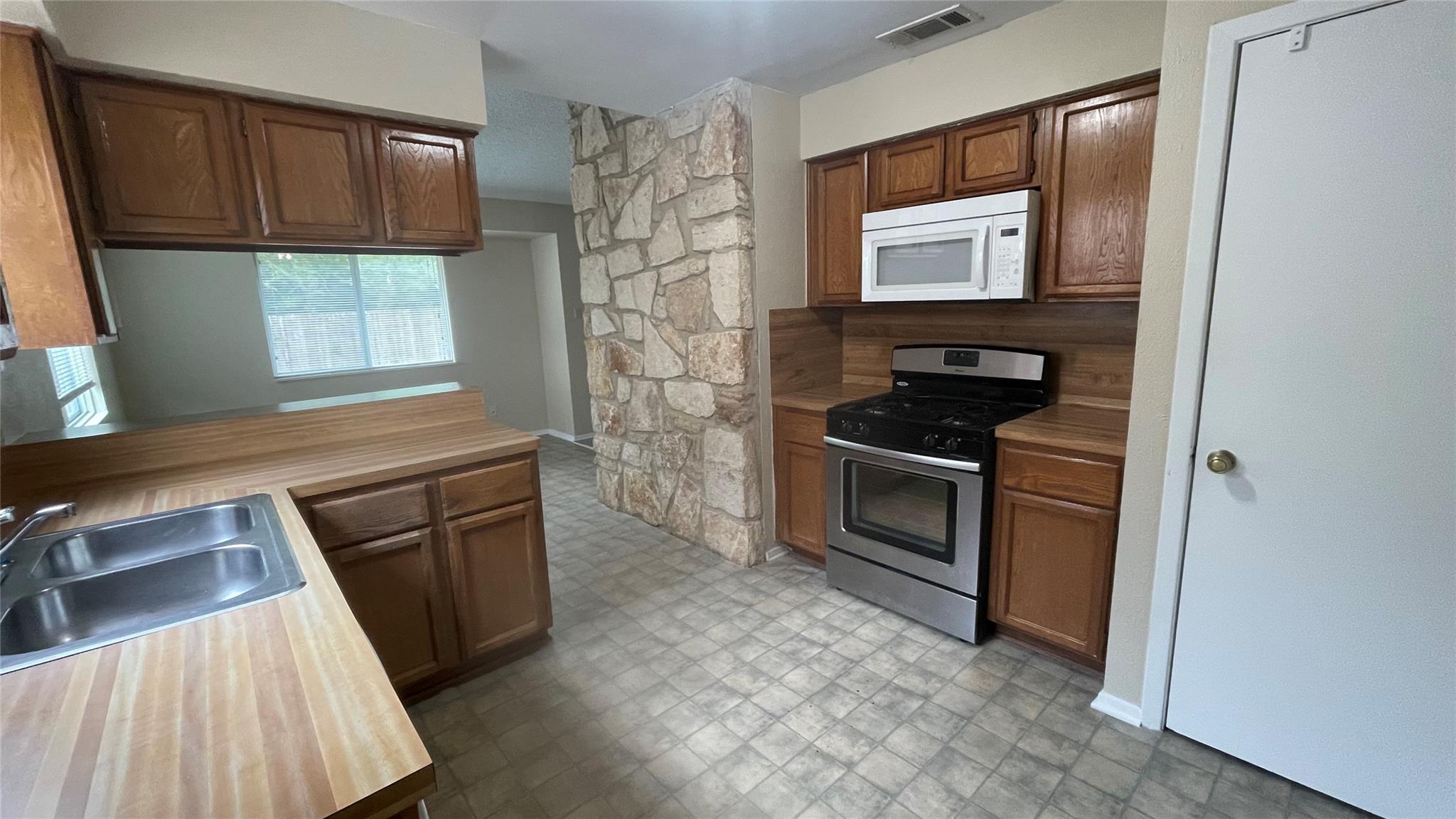 509 Riverwood Dr, Cedar Park, TX 78613