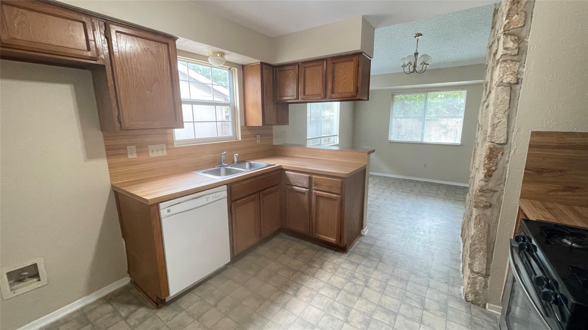 509 Riverwood Dr, Cedar Park, TX 78613
