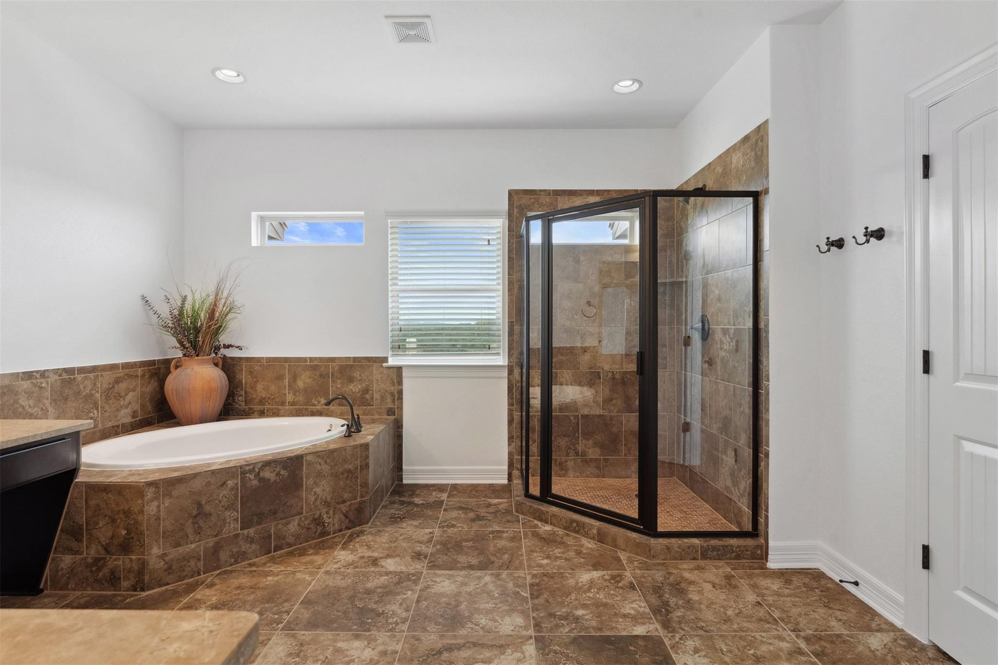 111 Antonio Way # 5A, Austin, TX 78734