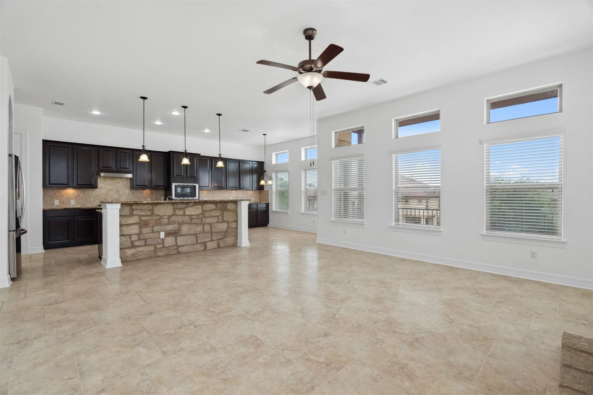 111 Antonio Way # 5A, Austin, TX 78734