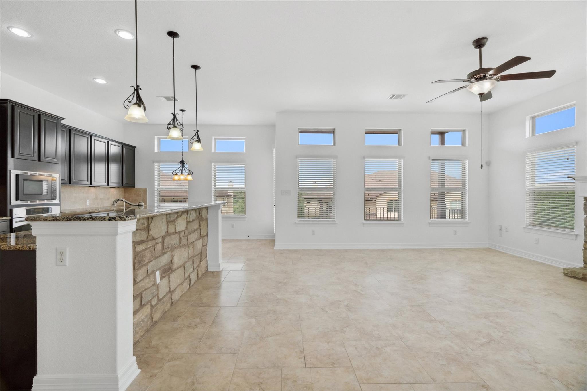 111 Antonio Way # 5A, Austin, TX 78734