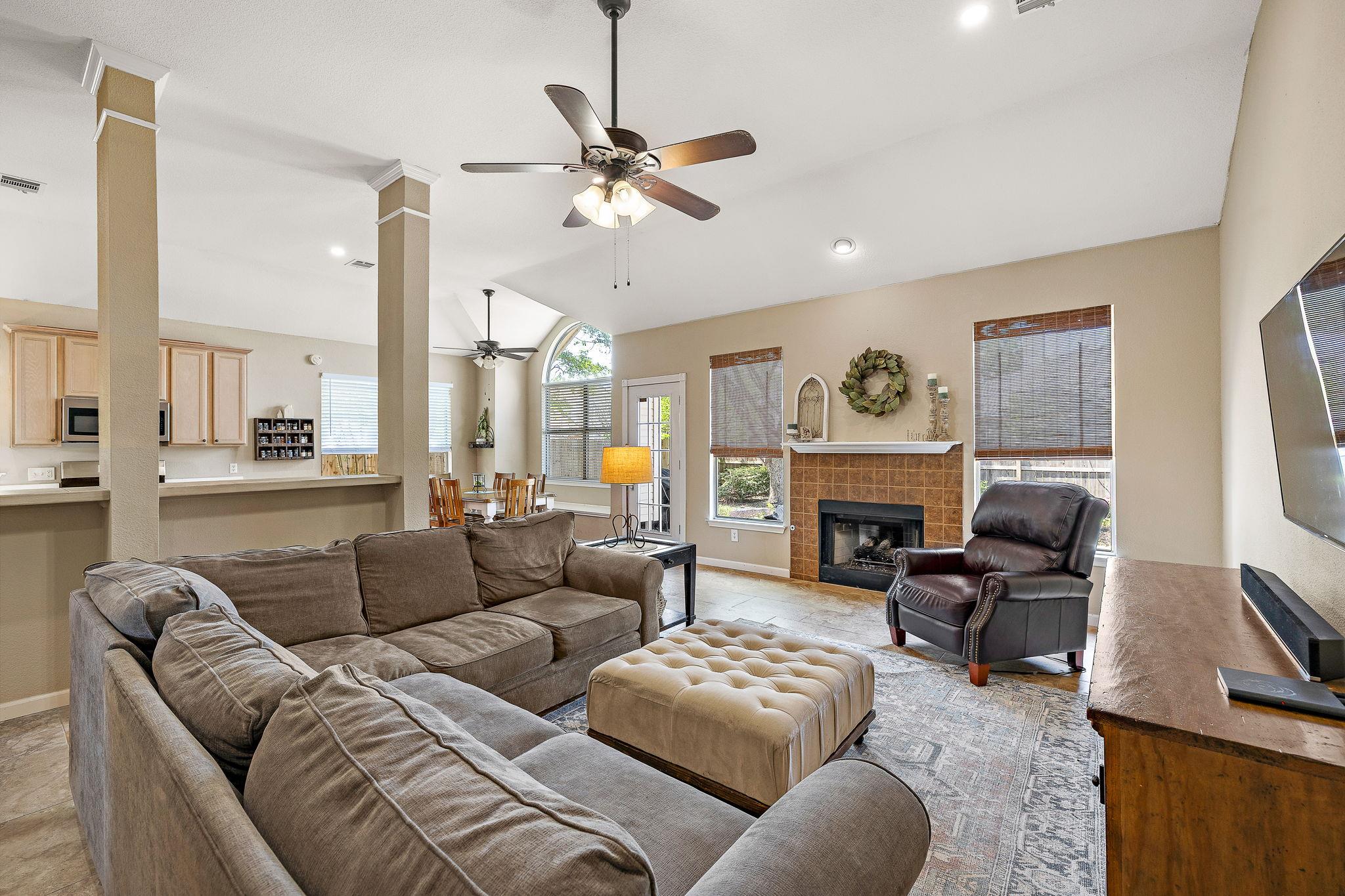 306 Steeplechase Dr, Georgetown, TX 78626