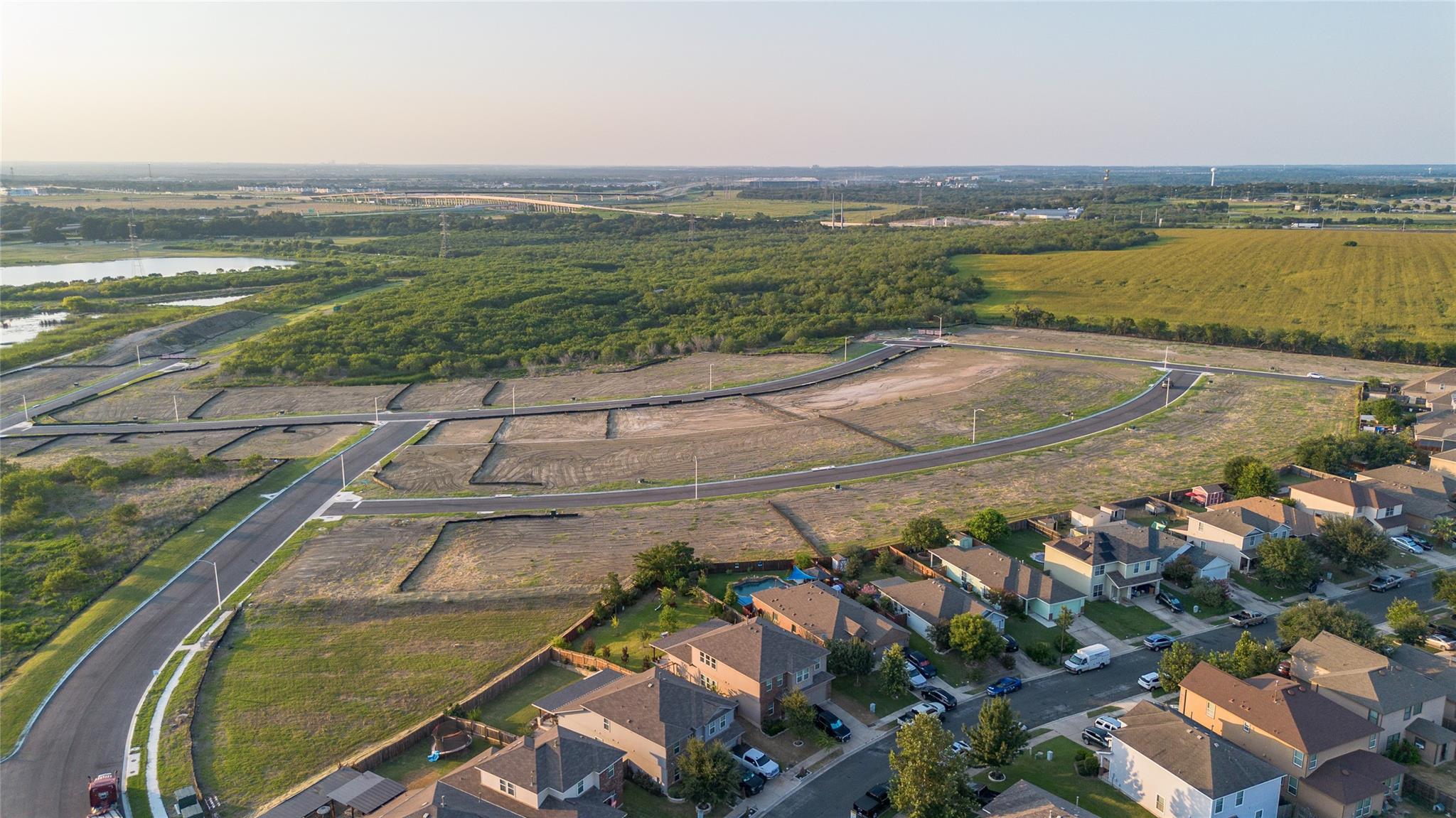4905 Hazelnut Ln, Del Valle, TX 78617
