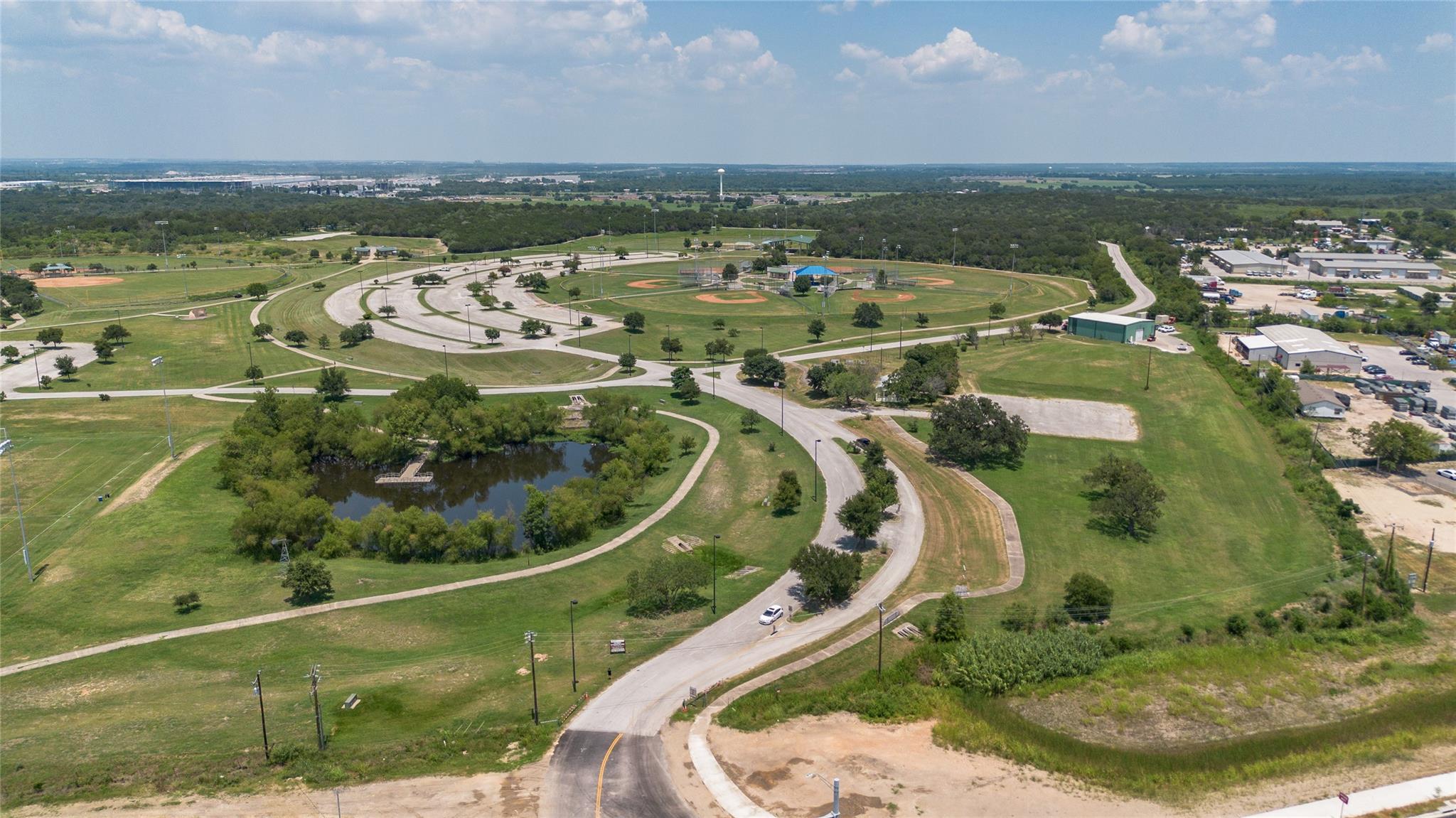 4921 Hazelnut Ln, Del Valle, TX 78617