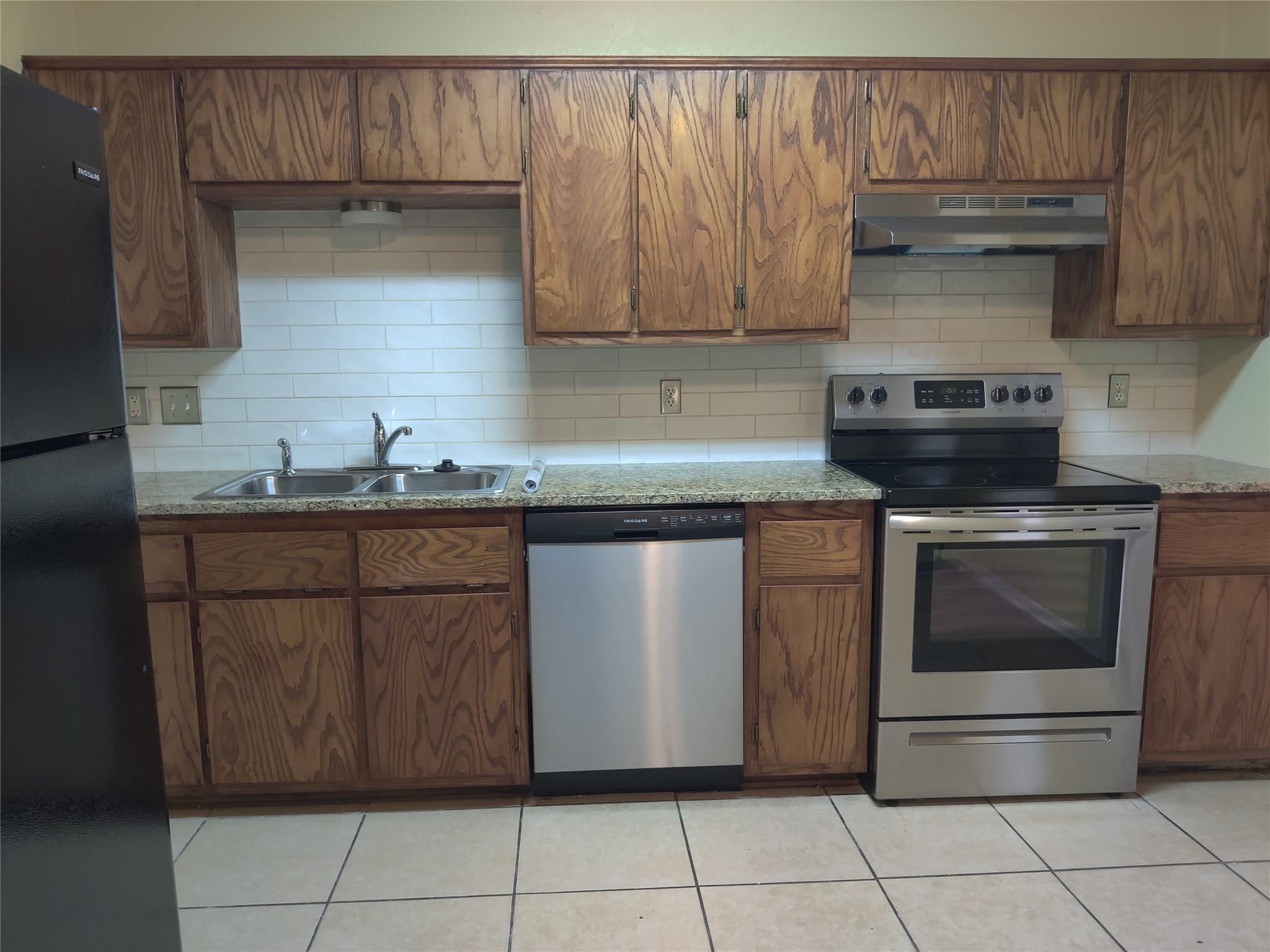 1100 Circle M Dr, Killeen, TX 76549