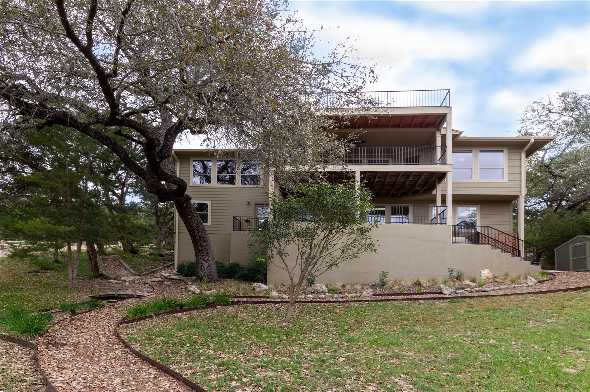 6400 Lakeshore Dr, Lago Vista, TX 78645