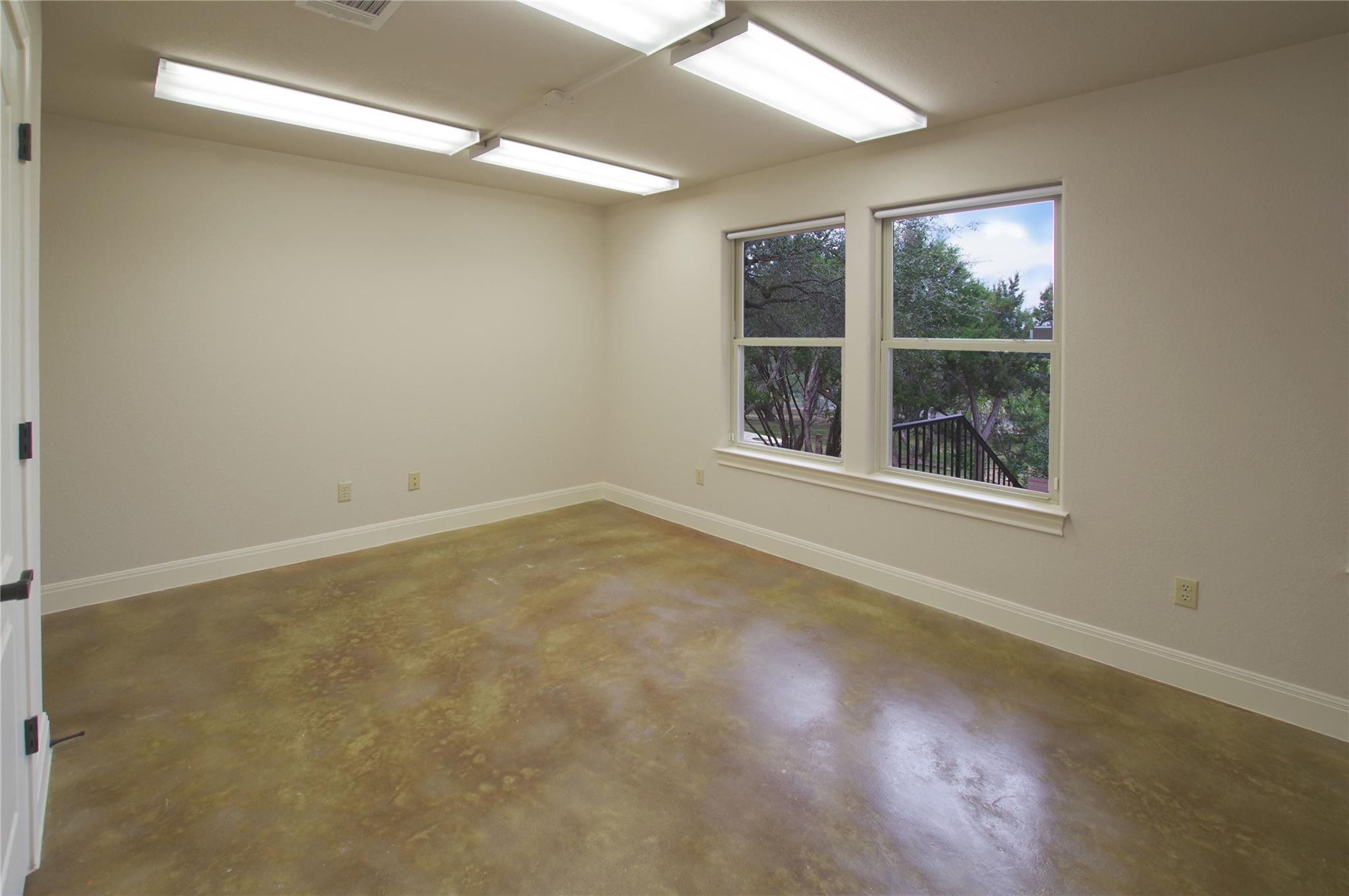 6400 Lakeshore Dr, Lago Vista, TX 78645