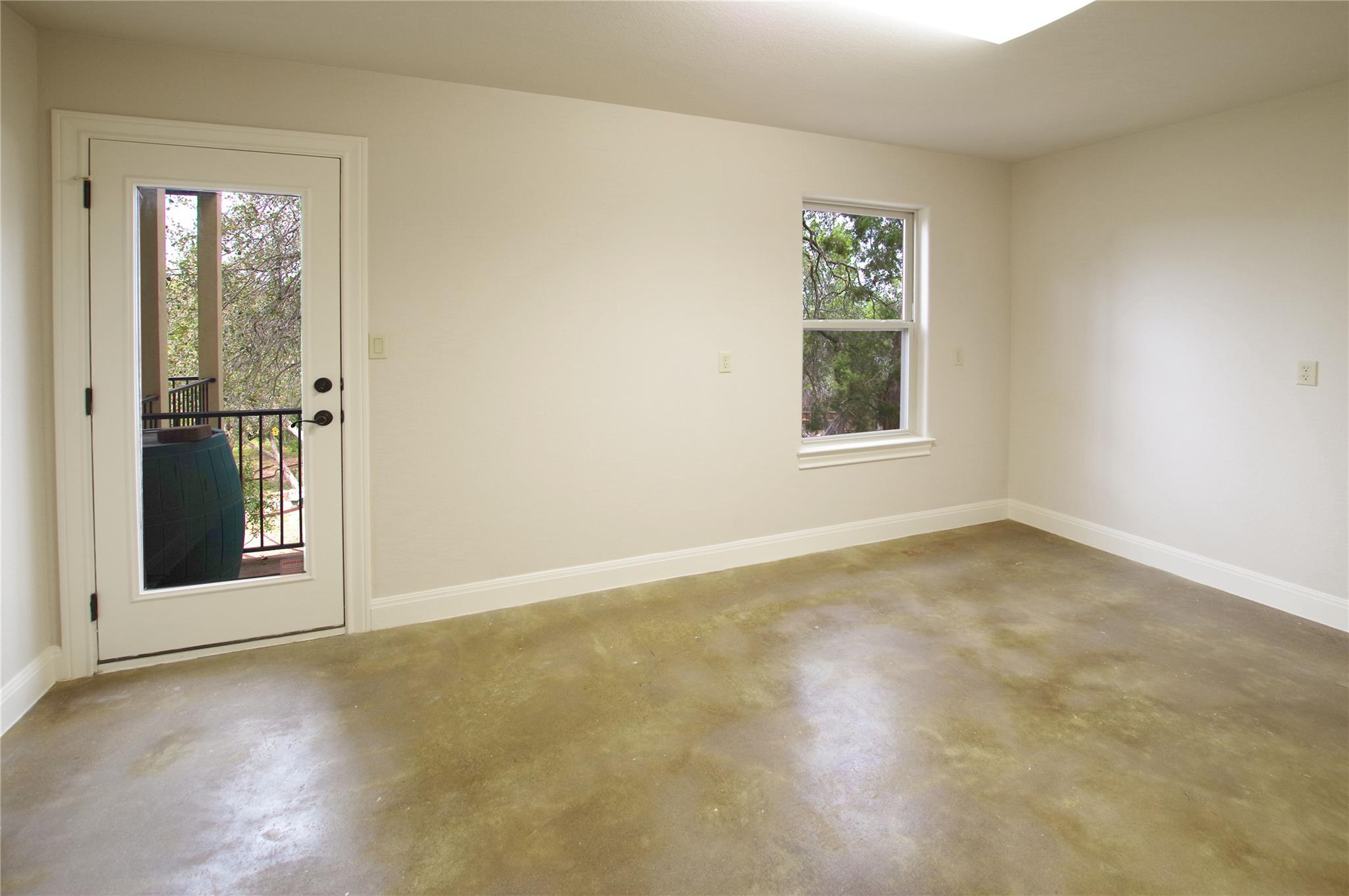 6400 Lakeshore Dr, Lago Vista, TX 78645