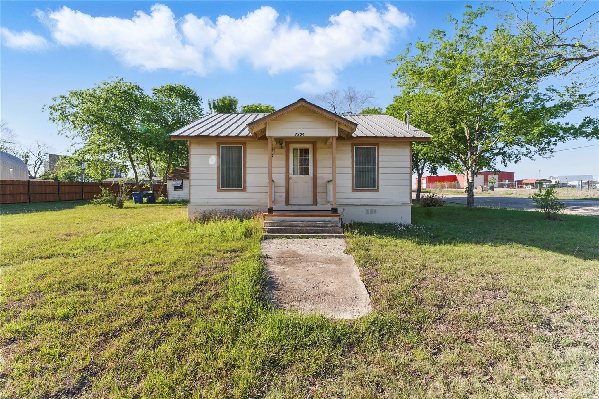 556 Gode Ln, New Braunfels, TX 78130