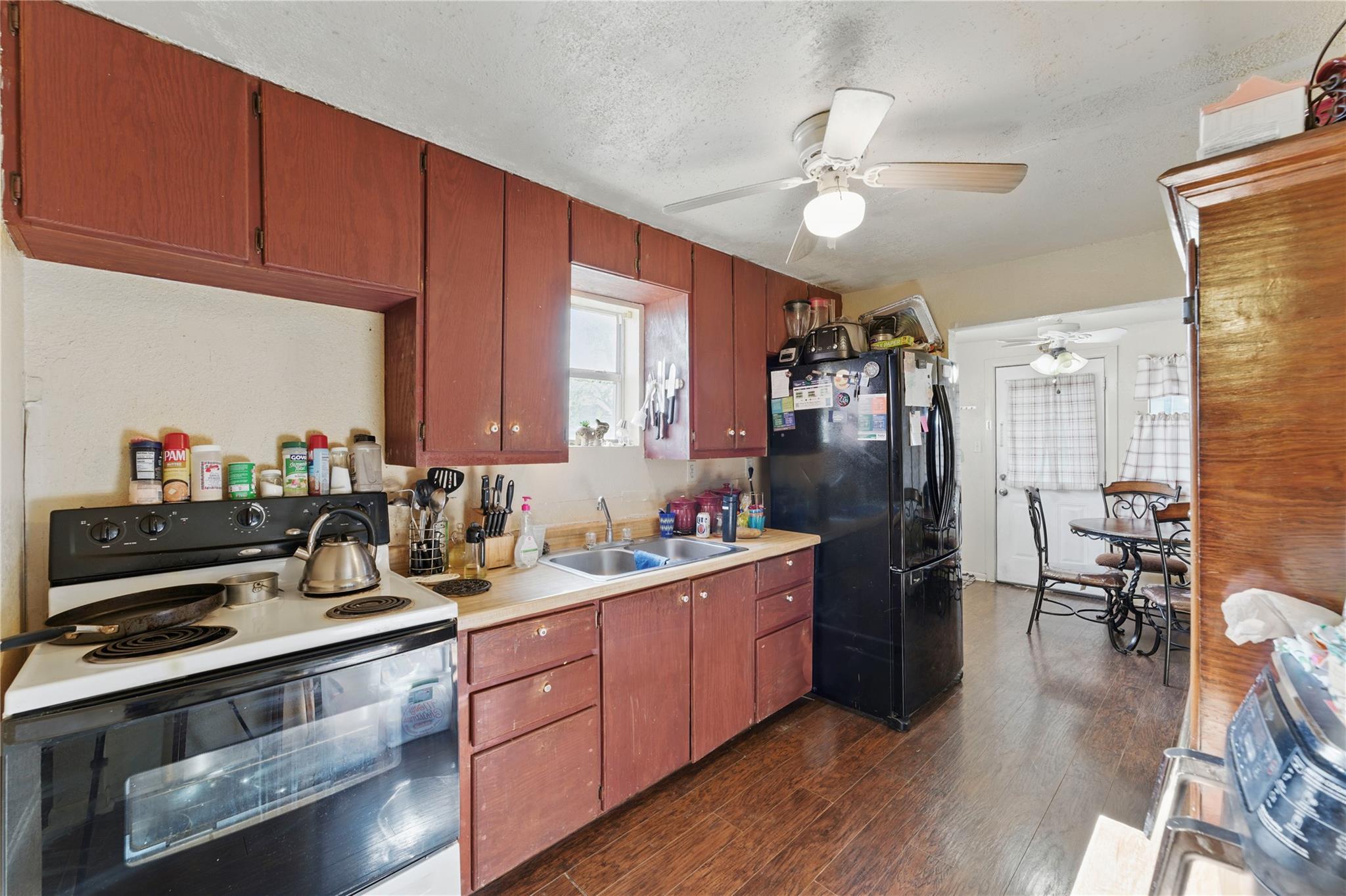 556 Gode Ln, New Braunfels, TX 78130