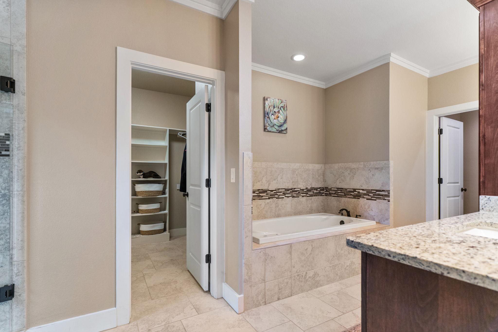 171 Winchester Rd, Bastrop, TX 78602