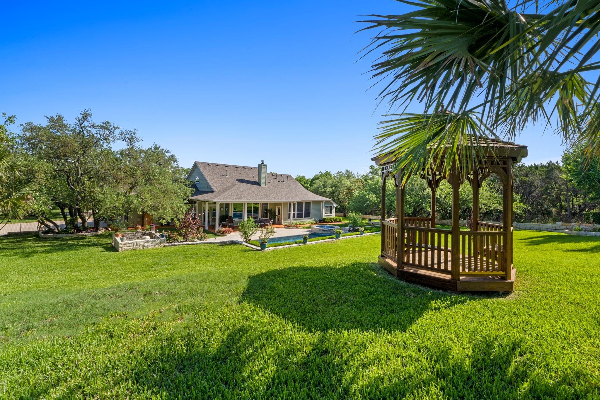 135 N TUMBLEWEED Trl, Austin, TX 78733