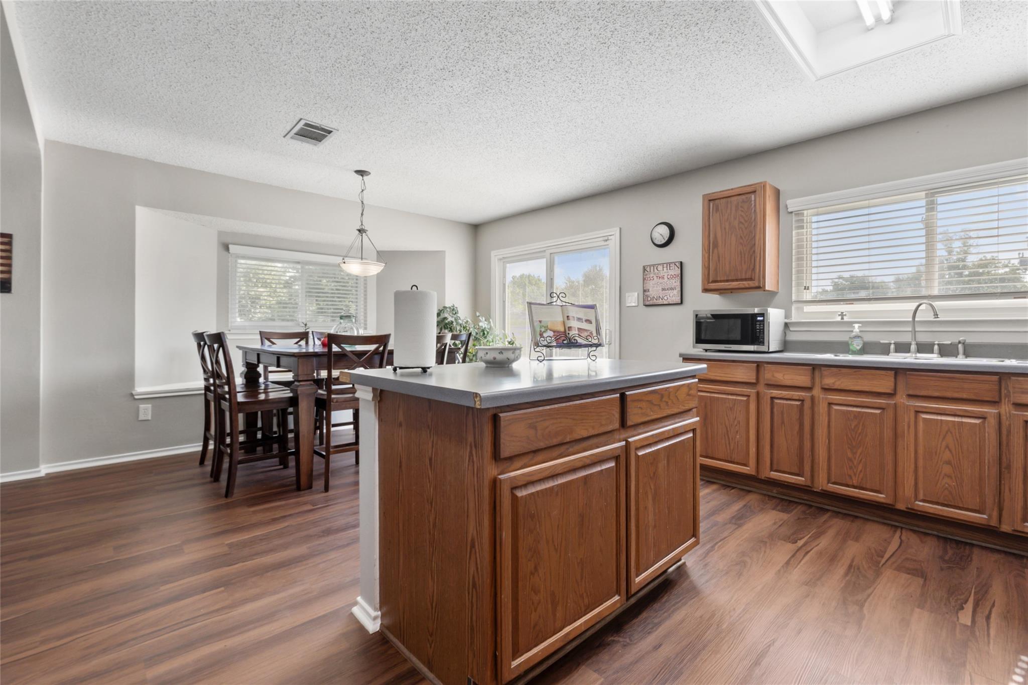 2617 Andres Way, Round Rock, TX 78664