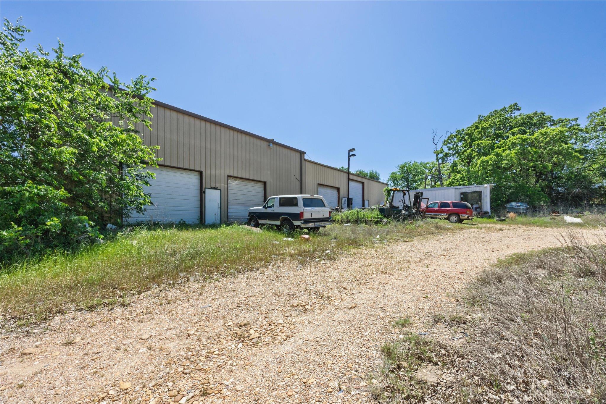 1045 State Highway 71 W, Bastrop, TX 78602