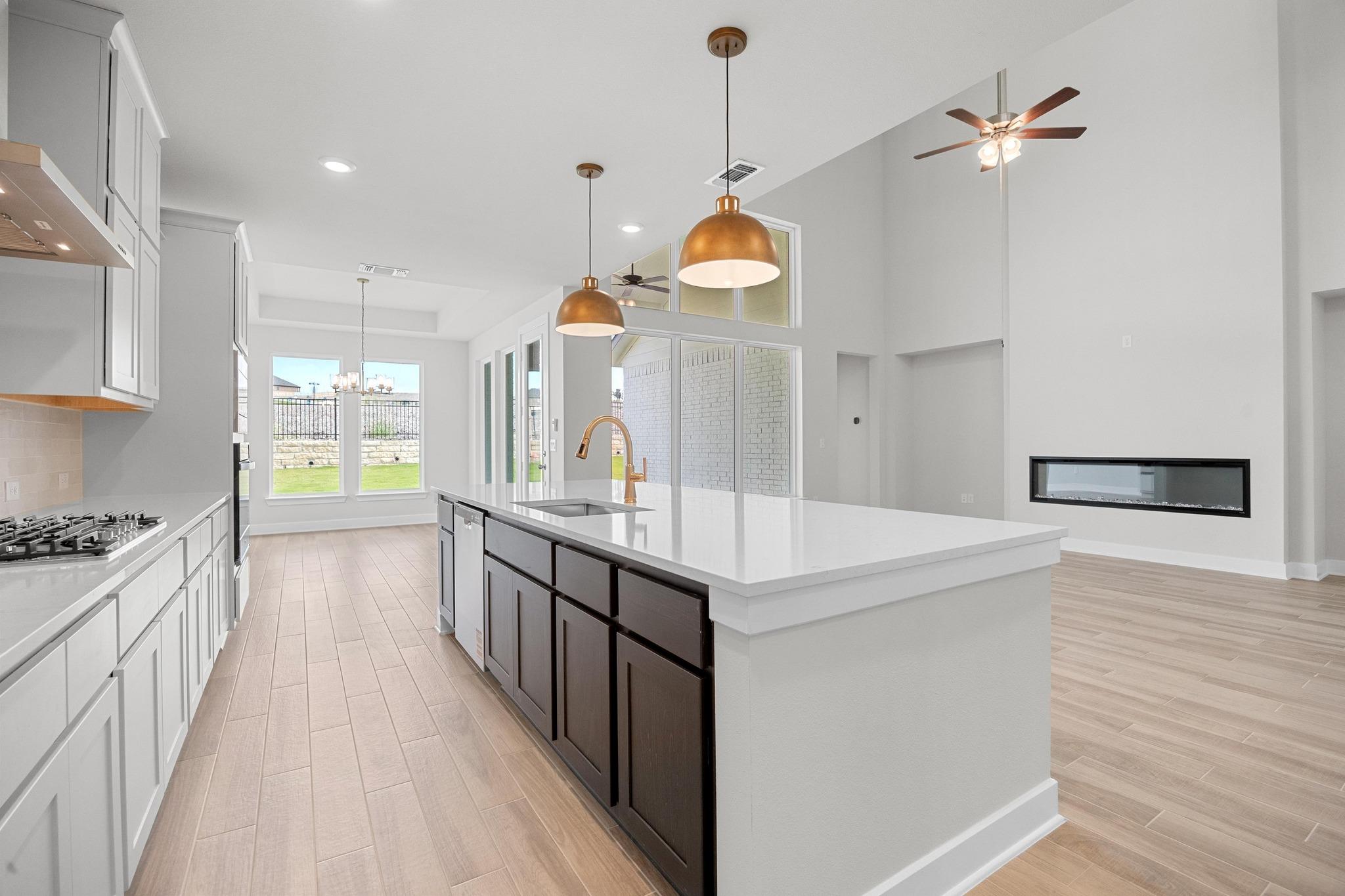 8100 Royal Mint Cv, Lago Vista, TX 78645