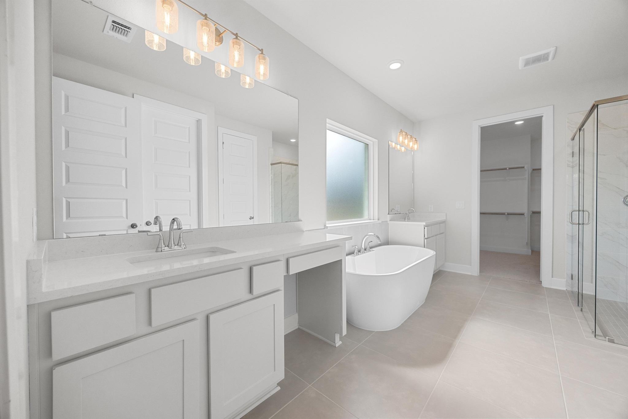 8100 Royal Mint Cv, Lago Vista, TX 78645