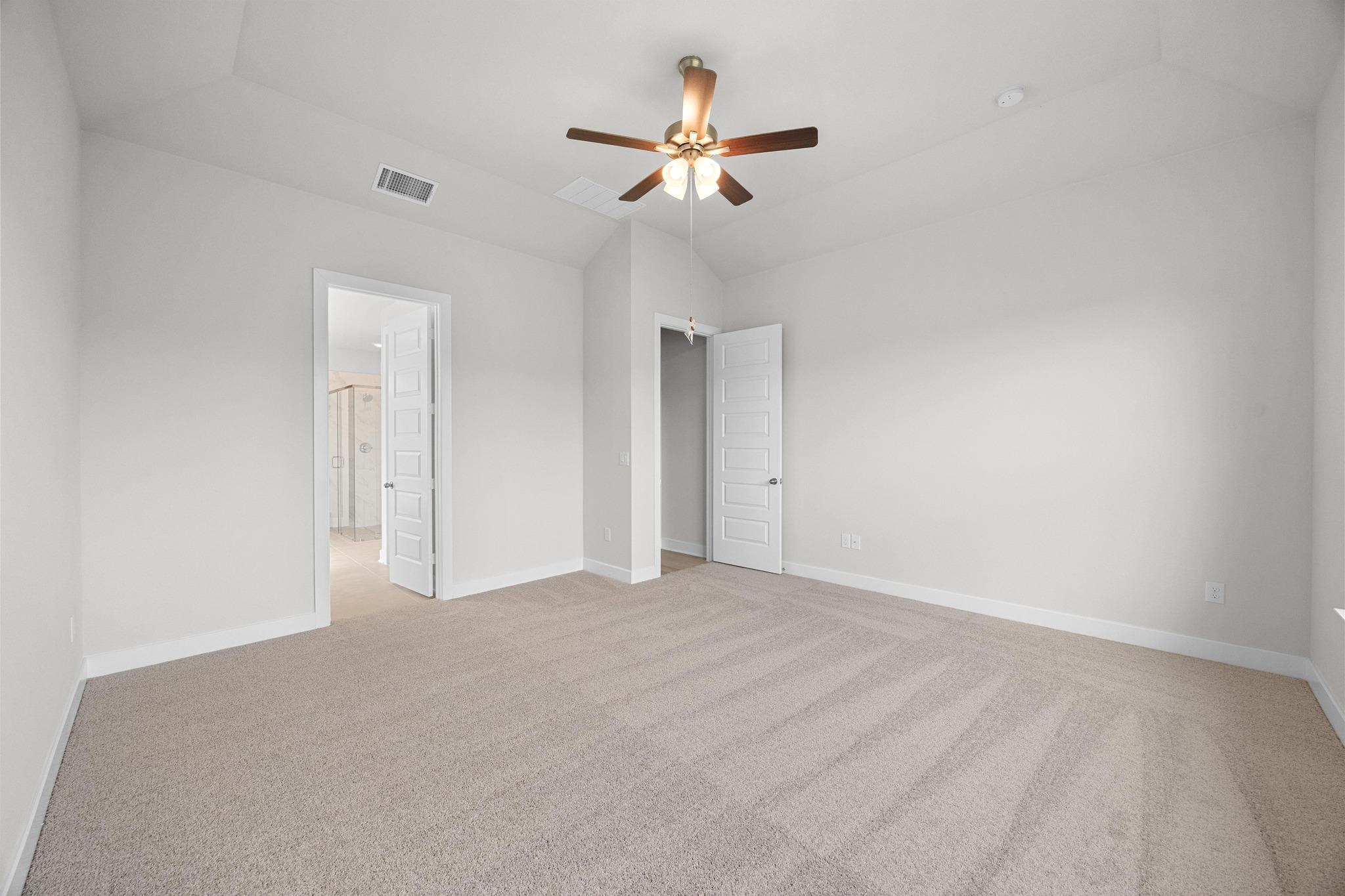 8100 Royal Mint Cv, Lago Vista, TX 78645