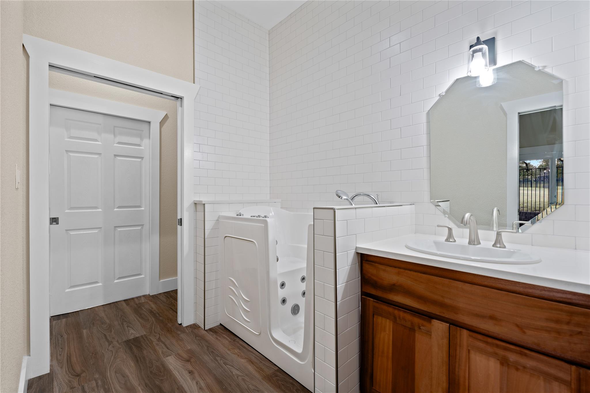 409 Flintlock Dr, Leander, TX 78641
