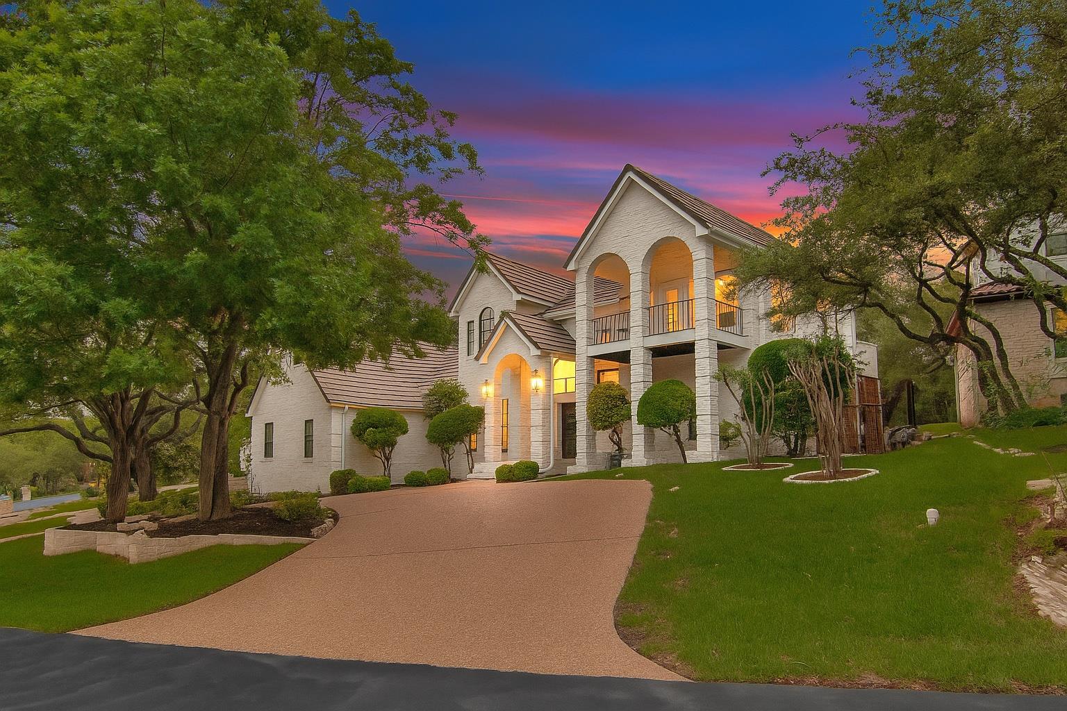 20 Hedgebrook Way, The Hills, TX 78738