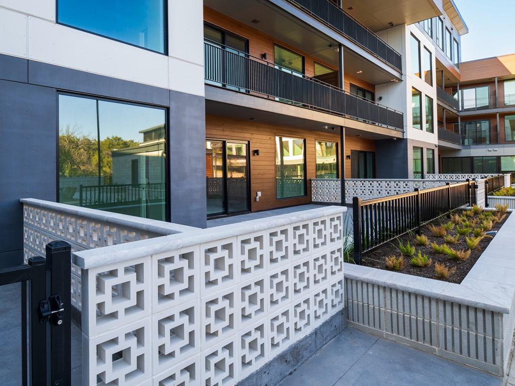 2209 S 1st St # 313, Austin, TX 78704