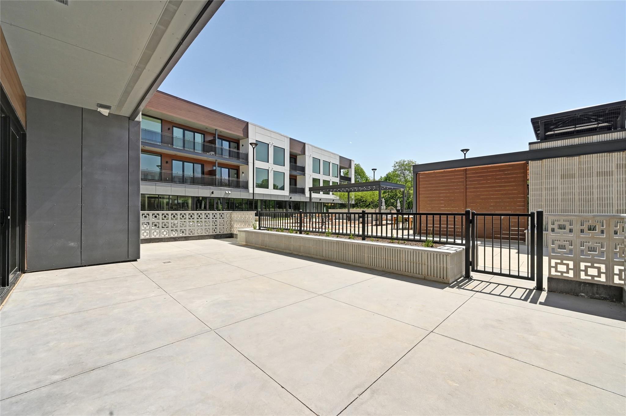 2209 S 1st St # 121, Austin, TX 78704