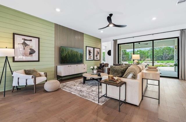 12 W El Camino Real, Wimberley, TX 78676