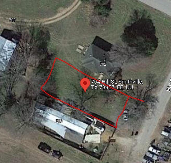 704 Hill St, Smithville, TX 78957