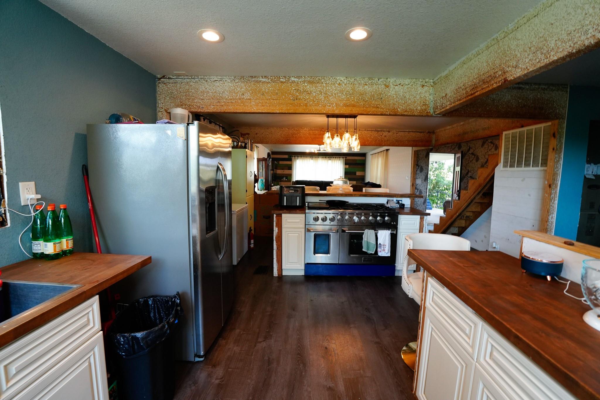 1688 E State Highway 71, La Grange, TX 78945