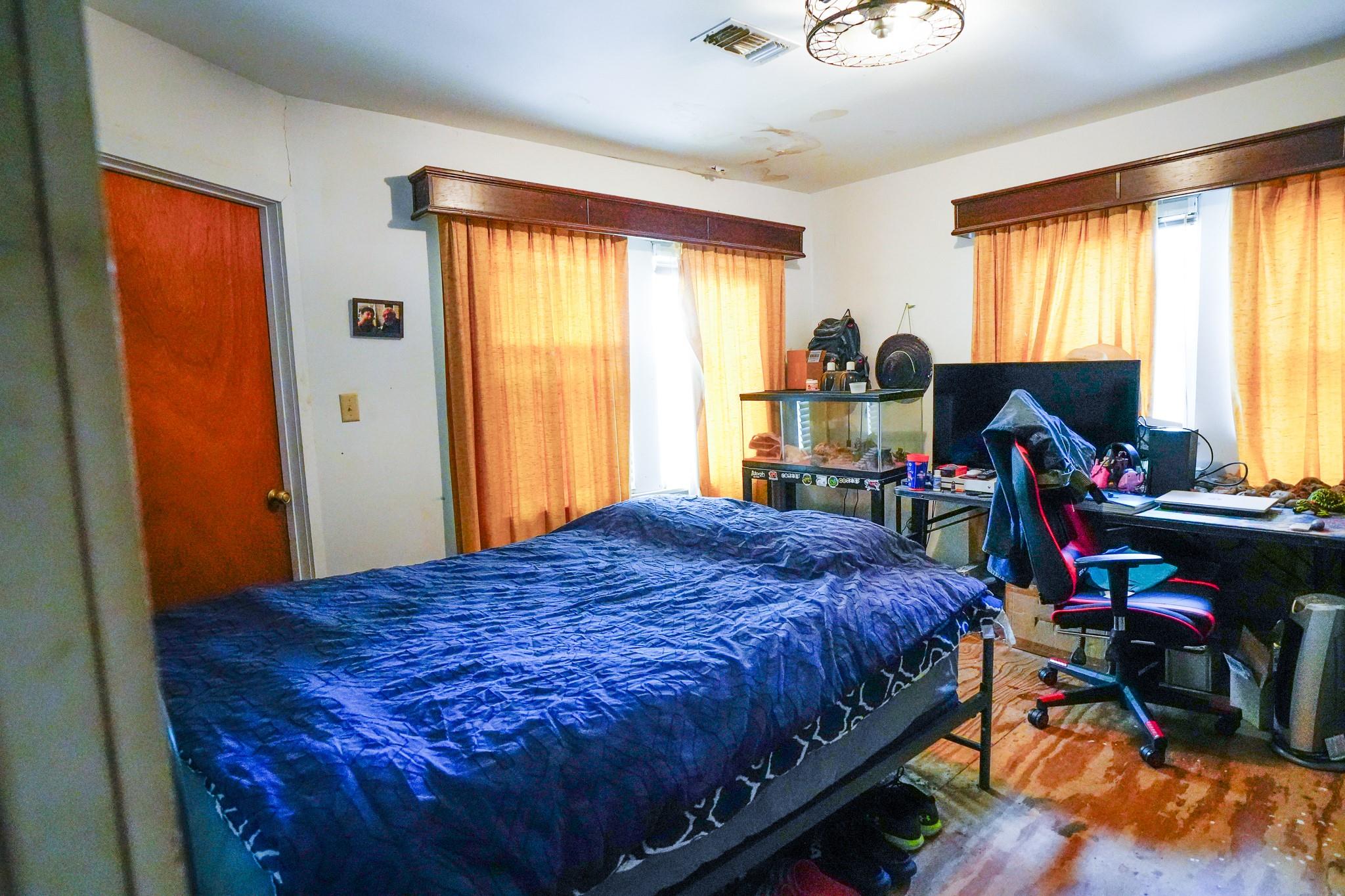 1688 E State Highway 71, La Grange, TX 78945