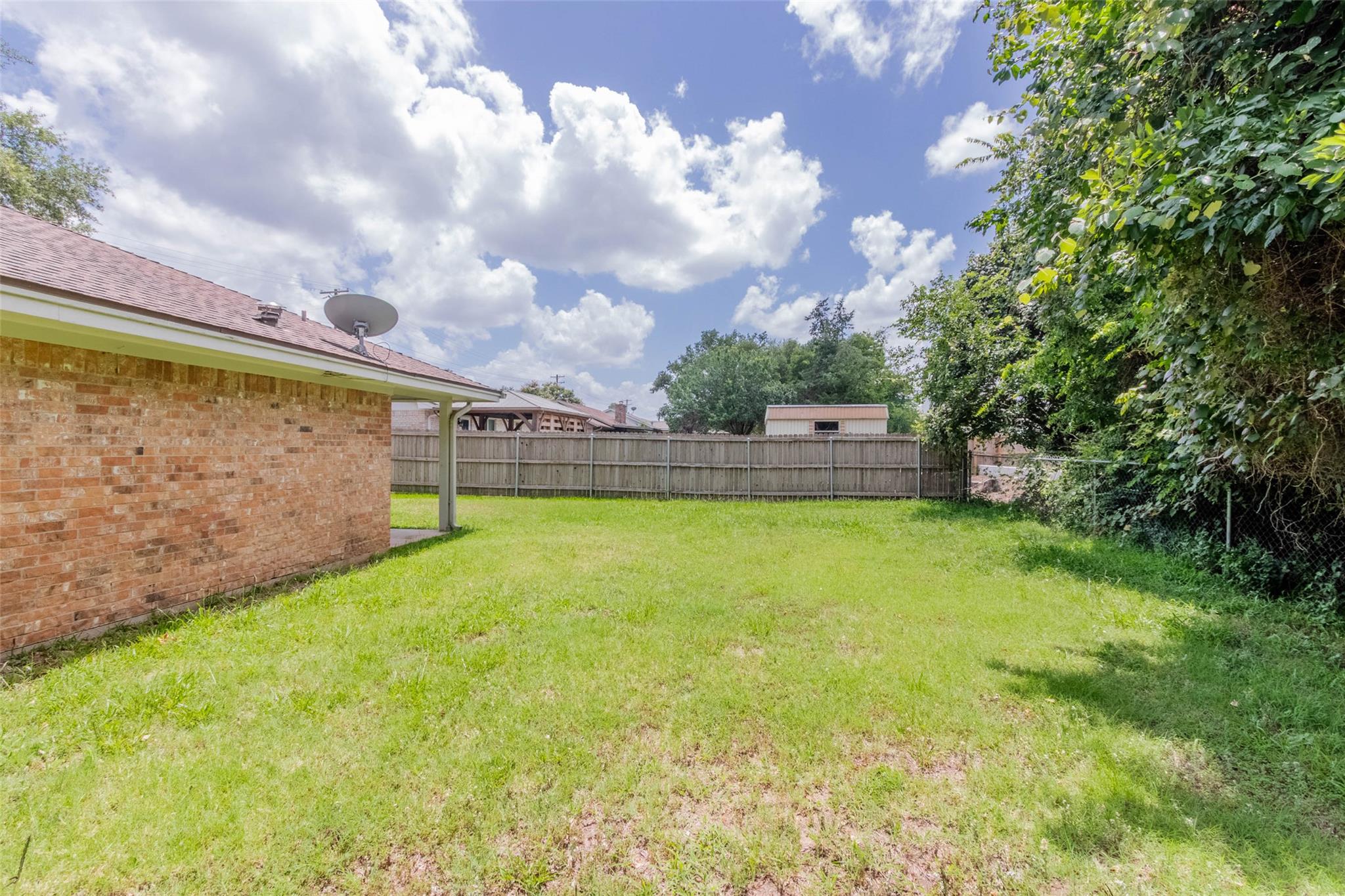 923 N Hull St, Caldwell, TX 77836